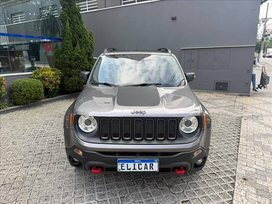JEEP RENEGADE 2.0 16V TURBO DIESEL TRAILHAWK 4P 4X4 AUTOMÁTICO JEEP RENEGADE 2.0 16V TURBO DIESEL TRAILHAWK 4P 4X4 AUTOMÁTICO